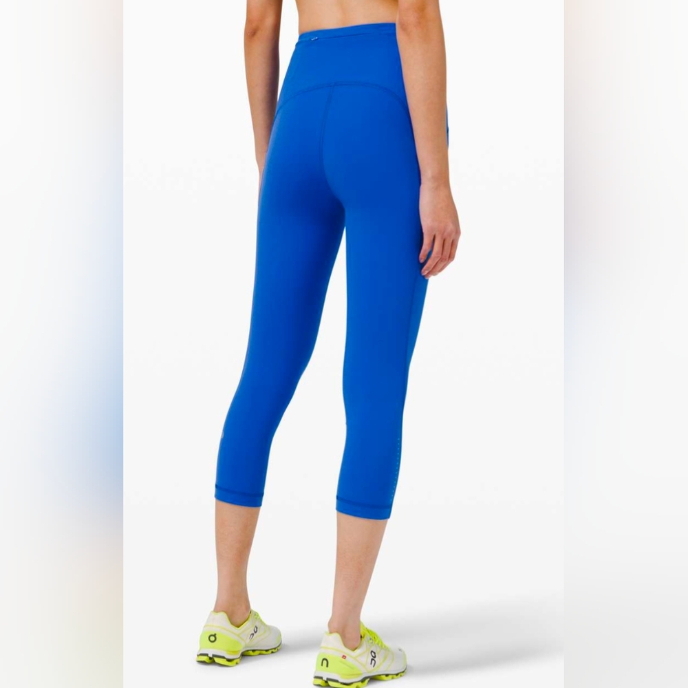 Lululemon Swift Speed HR Crop 21" Luxtreme Size 6 Poolside Blue *LIKE NEW*